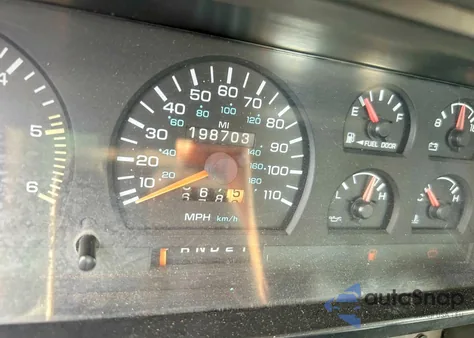 1994 Dodge Dakota z USA, uszkodzony, nr VIN 1B7FL26X0RW100353